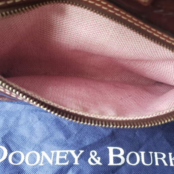Dooney and bourke leather bag - Picture 4 of 6